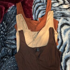 •3 Sets•Crop top tank top•